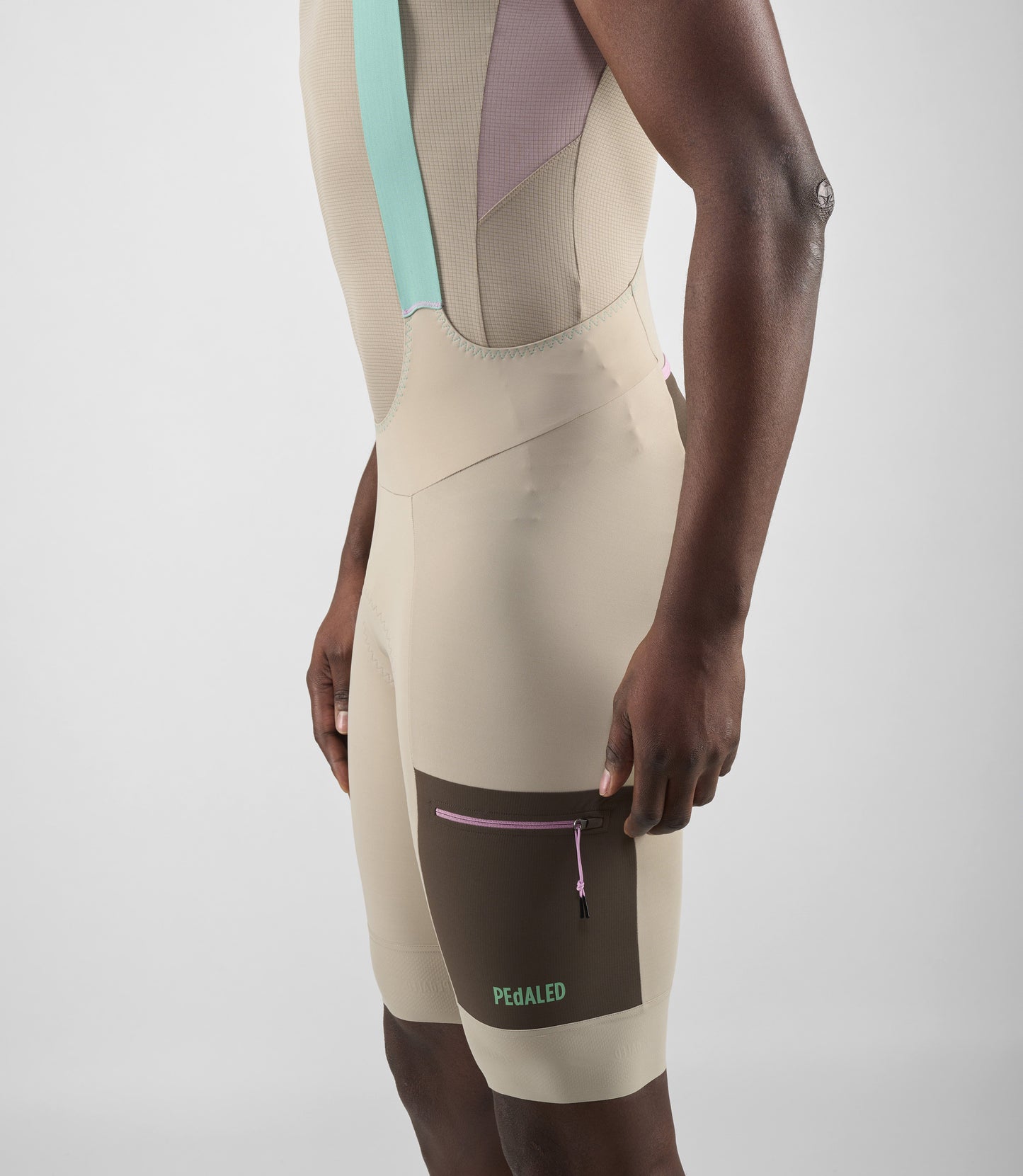 PEDALED ODYSSEY Bib Shorts (Beige)