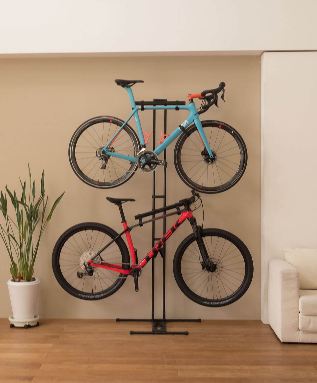 iWA TOWER - Self standing 2 bikes stand