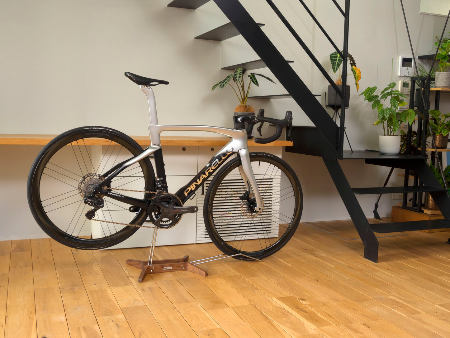 iWA1 WOOD - Bike display - OAK